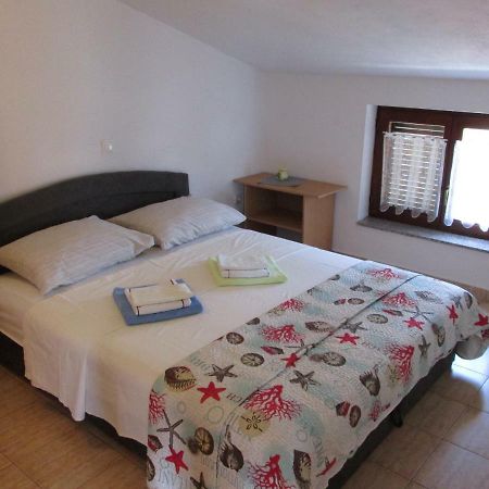 Apartment Krizanovic Malinska Ngoại thất bức ảnh