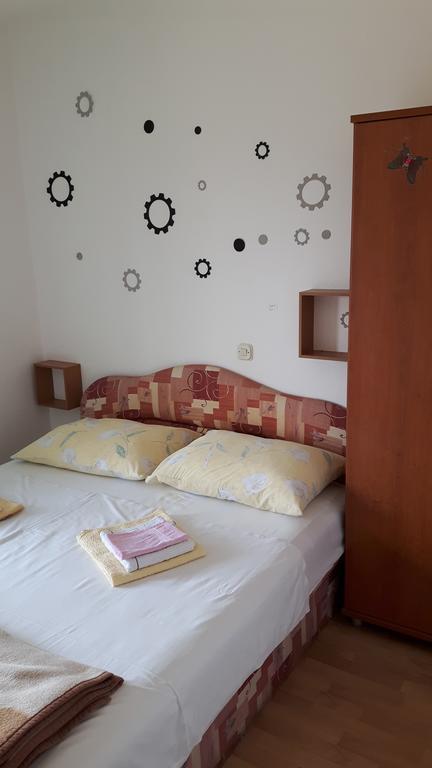 Apartment Krizanovic Malinska Ngoại thất bức ảnh