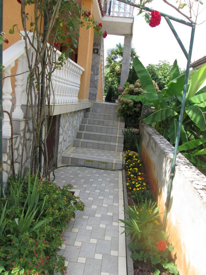 Apartment Krizanovic Malinska Ngoại thất bức ảnh