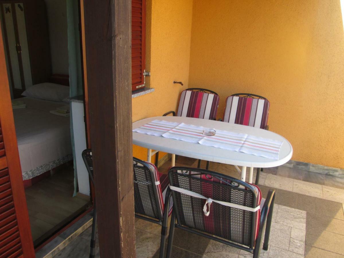 Apartment Krizanovic Malinska Ngoại thất bức ảnh